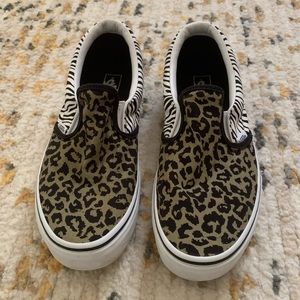 Leopard Vans